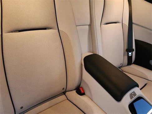 Used 2016 Rolls-Royce Wraith image 14