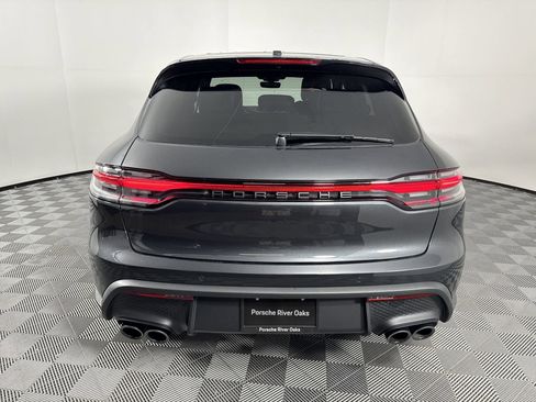Certified 2025 Porsche Macan image 10