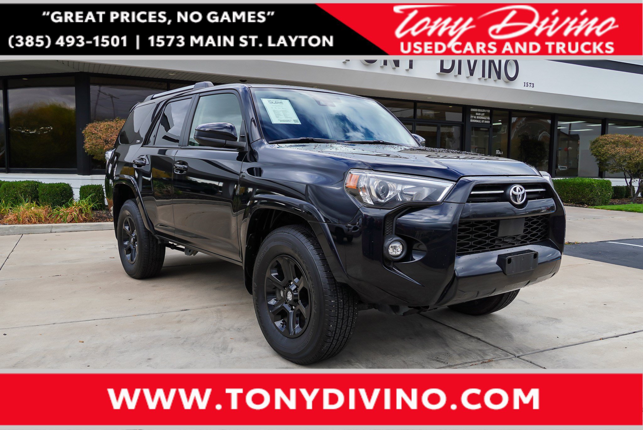 Used 2024 Toyota 4Runner SR5 AWD/4WD image 1