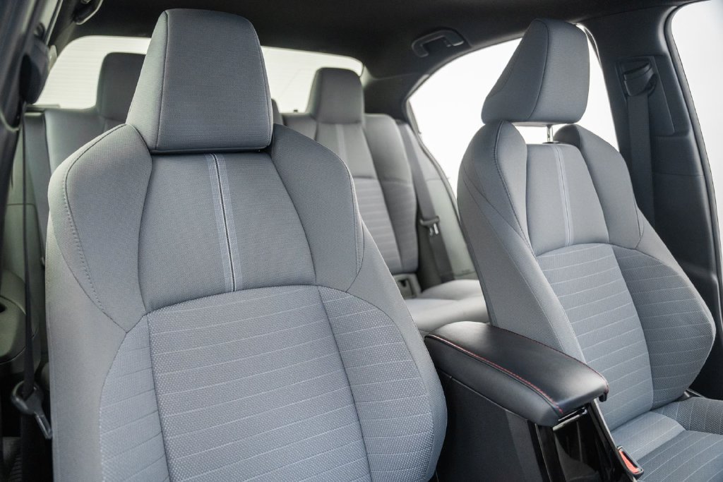 Certified 2024 Toyota Corolla SE FWD image 34