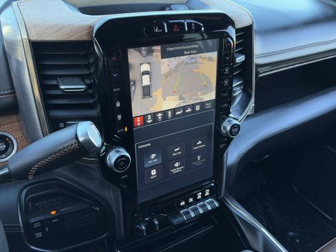 Used 2024 RAM 2500 Limited w/ Safety Group image 22