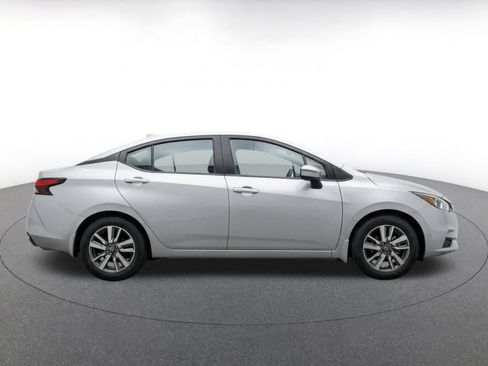 Used 2025 Nissan Versa SV FWD image 10