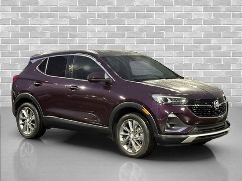 Used 2020 Buick Encore GX Essence w/ Experience Buick Package image 9