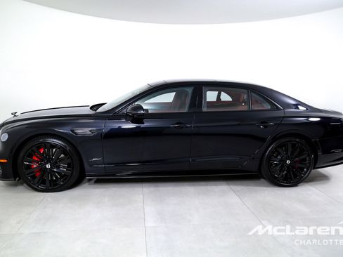 Used 2023 Bentley Flying Spur W12 image 5