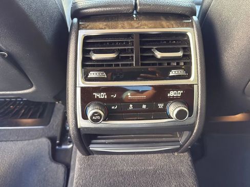 Used 2016 BMW 740i image 27