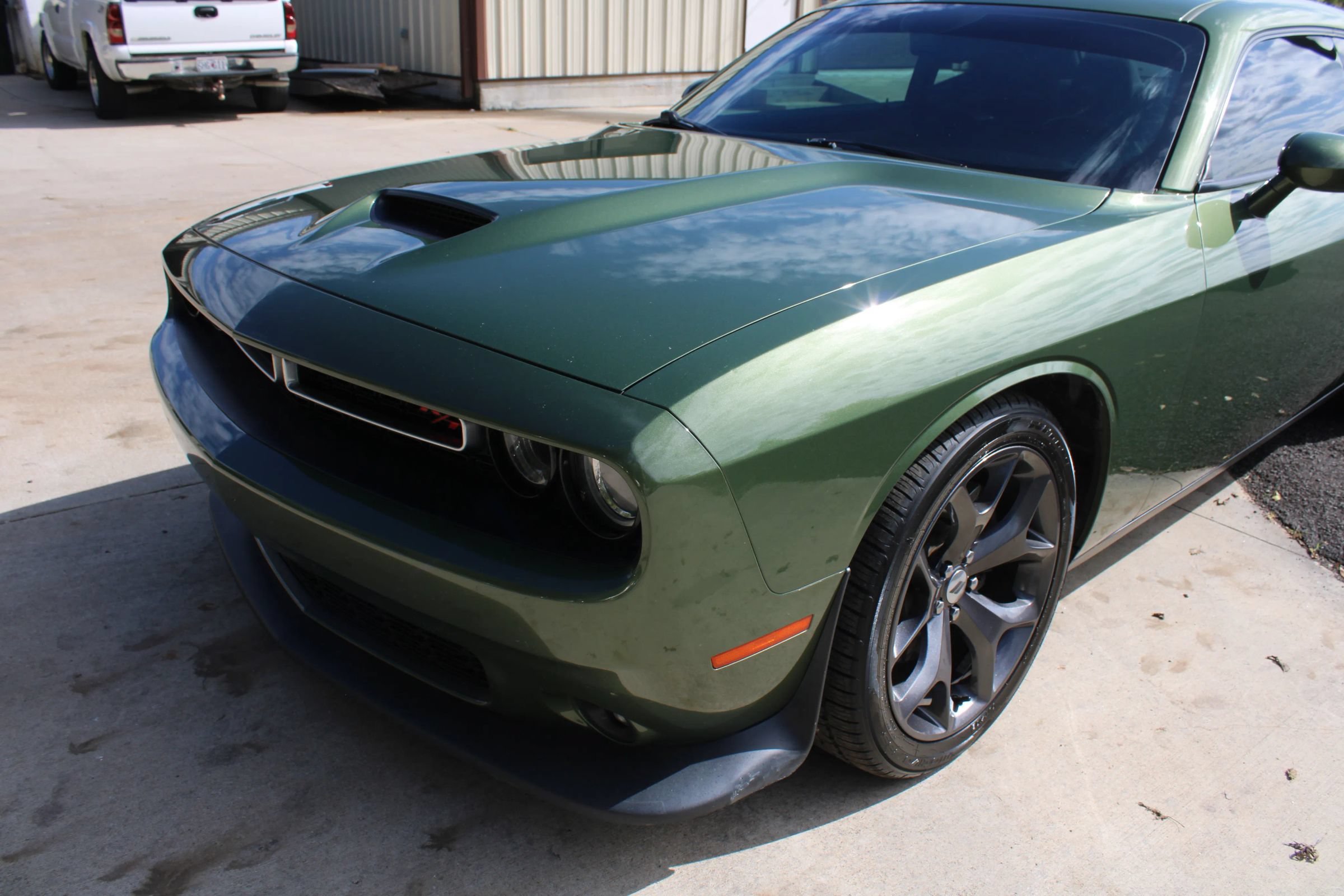 Used 2019 Dodge Challenger R/T RWD image 3