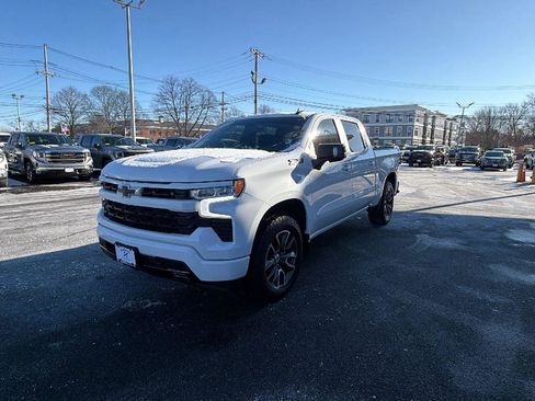 Used 2023 Chevrolet Silverado 1500 RST image 3