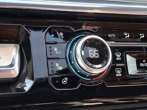 Used 2023 GMC Sierra 1500 Denali Ultimate AWD/4WD image 24