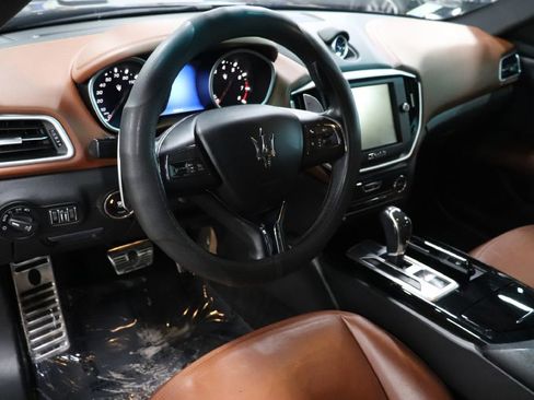 Used 2016 Maserati Ghibli S RWD image 10