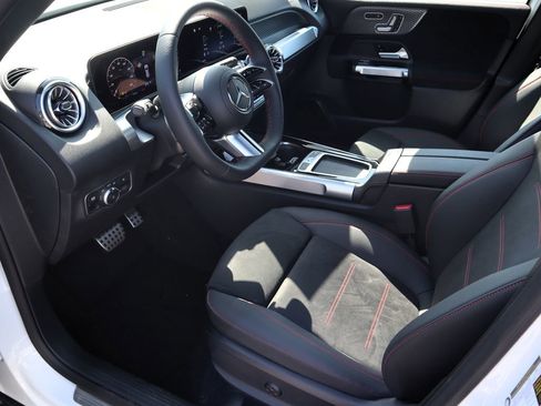 New 2025 Mercedes-Benz GLB 250 GLB 250 image 13