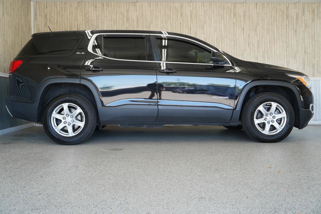 Used 2017 GMC Acadia SLE FWD image 6