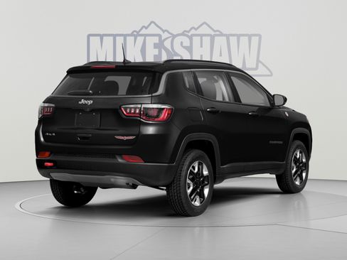 Used 2018 Jeep Compass Trailhawk w/ Leather Interior Group AWD/4WD image 2