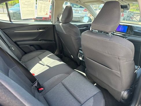 Used 2025 Toyota Camry LE FWD image 32