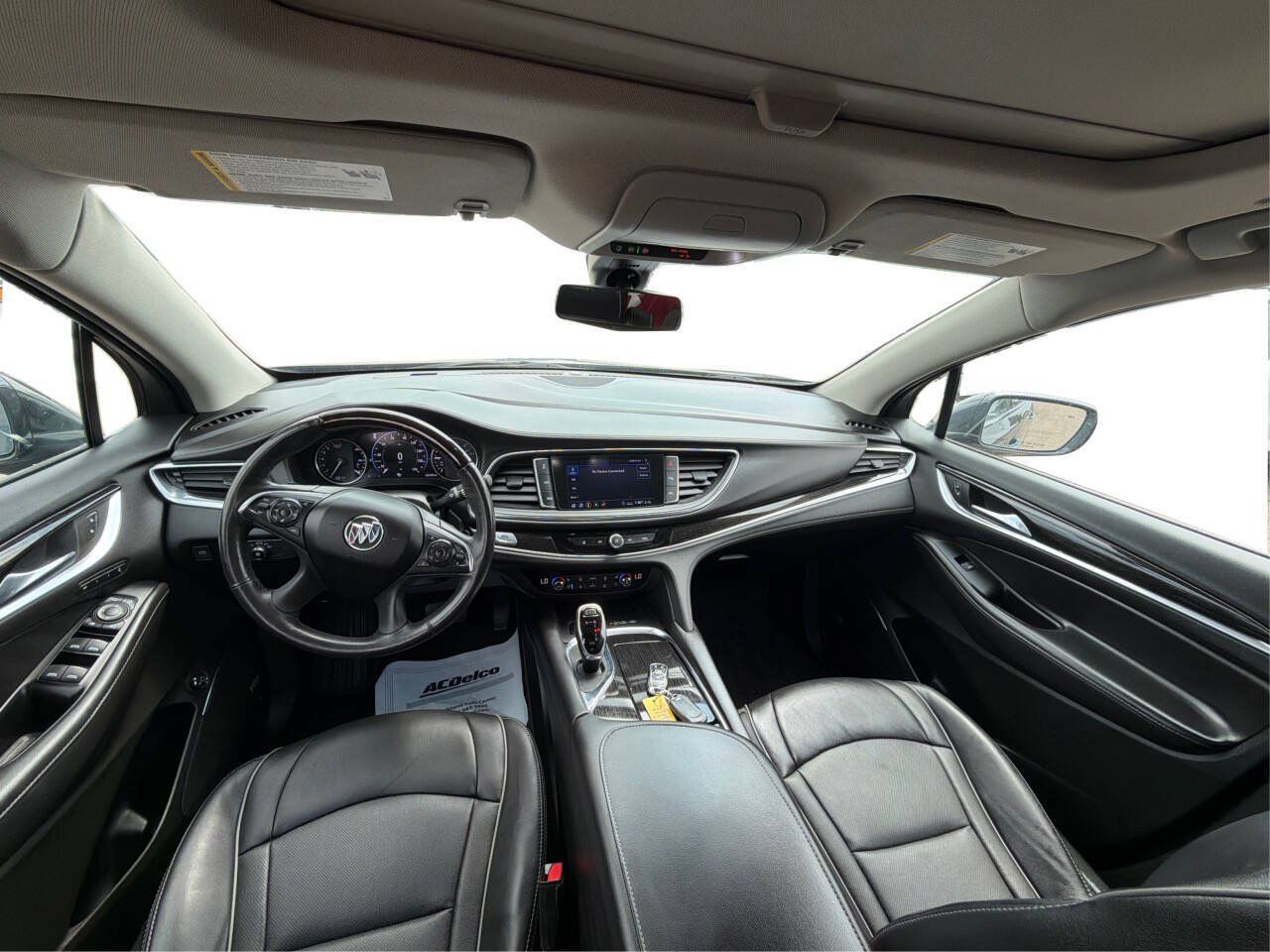 Used 2020 Buick Enclave Avenir w/ Avenir Technology Package AWD/4WD image 24