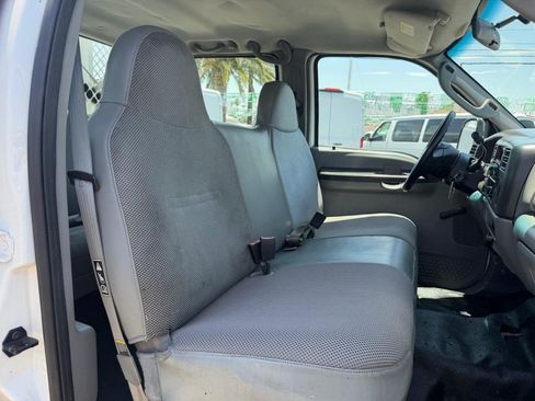 Used 2003 Ford F450 2WD Crew Cab Super Duty image 33