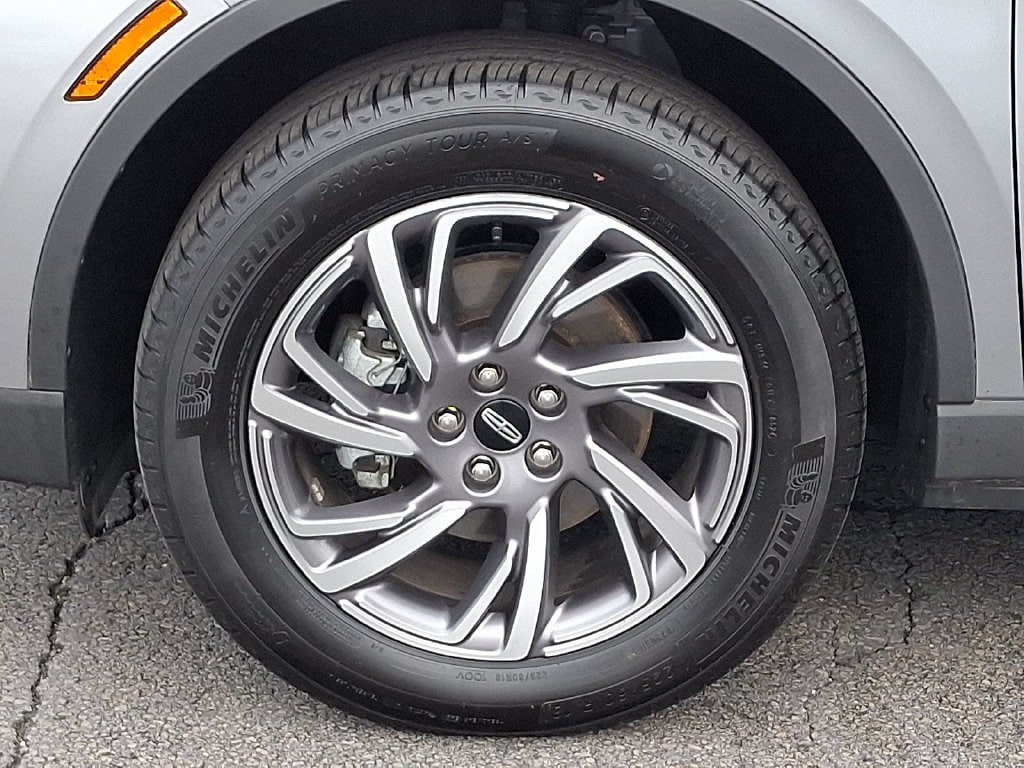 Certified 2024 Lincoln Corsair AWD image 8