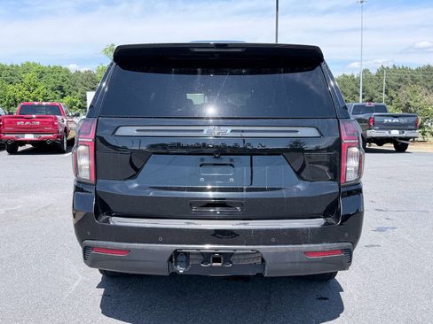 Used 2022 Chevrolet Suburban Z71 AWD/4WD image 8