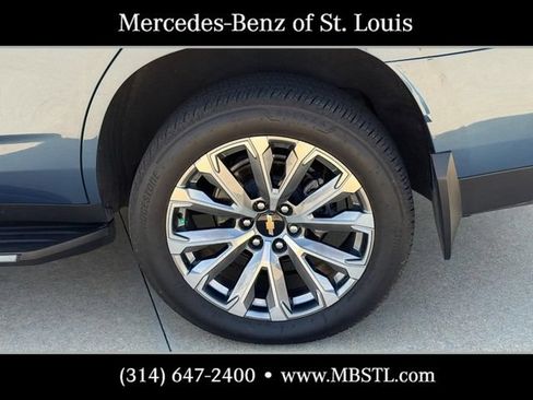 Used 2025 Chevrolet Tahoe High Country AWD/4WD image 9
