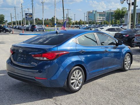 Used 2016 Hyundai Elantra SE w/ Option Group 02 FWD image 7
