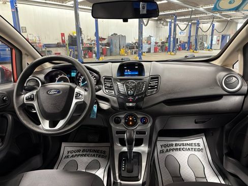 Used 2018 Ford Fiesta SE FWD image 15