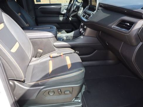 Used 2021 GMC Yukon XL AT4 w/ Rear Media and Nav Package AWD/4WD image 18
