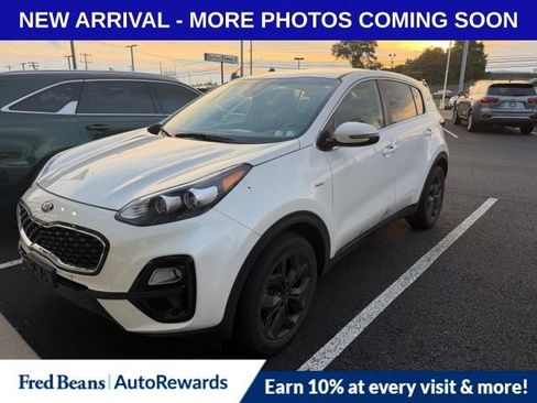 Used 2022 Kia Sportage LX w/ LX AWD Value Edition Package image 3