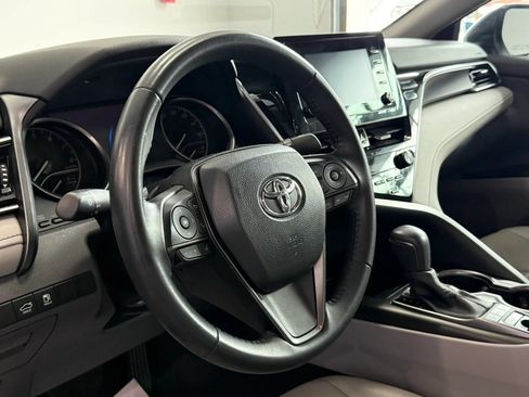 Used 2024 Toyota Camry SE AWD/4WD image 9