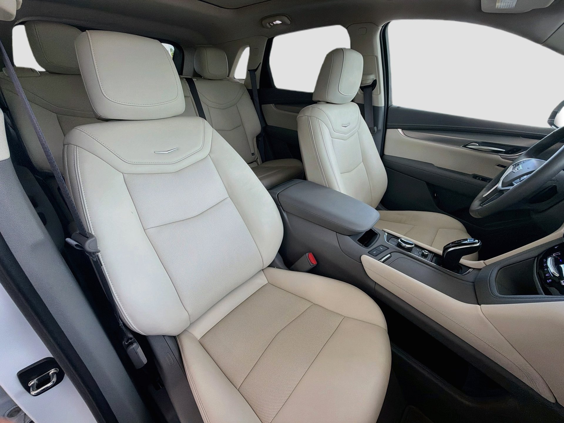 Certified 2023 Cadillac XT5 Premium Luxury FWD image 17