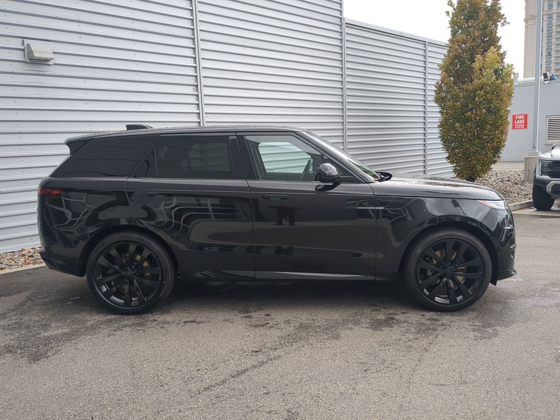 New 2027 Land Rover Range Rover Sport Twenty Edition AWD/4WD image 4