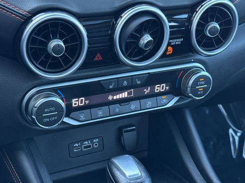 Used 2022 Nissan Sentra SR w/ Trunk Package image 18