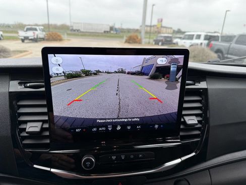 Used 2024 Ford Transit 350 XLT image 21