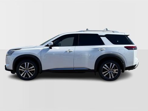 New 2025 Nissan Pathfinder Platinum w/ Cargo Package image 2