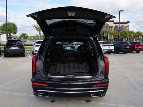 Used 2023 Cadillac XT6 Premium Luxury w/ Technology Package image 40