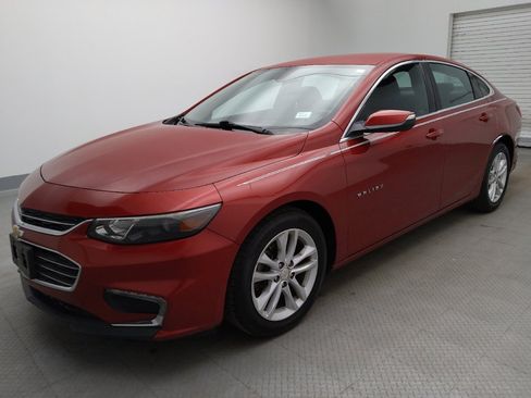 Used 2016 Chevrolet Malibu LT FWD image 2