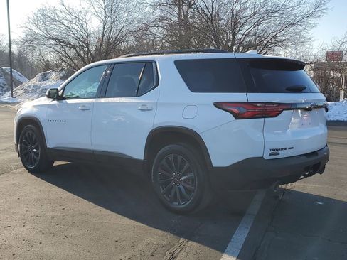 Used 2023 Chevrolet Traverse RS image 4