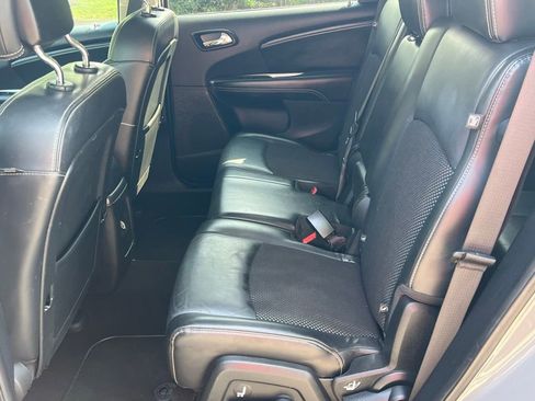Used 2020 Dodge Journey Crossroad FWD image 13