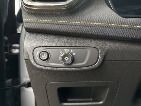 Used 2025 Chevrolet TrailBlazer ACTIV w/ Convenience Package image 33