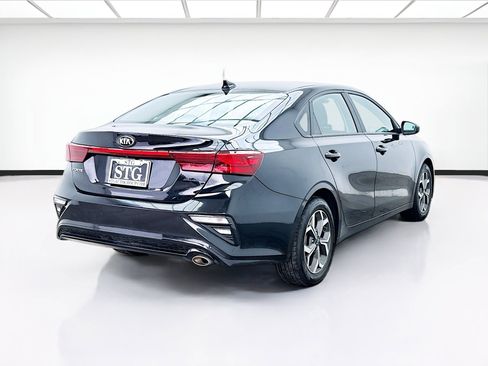 Used 2021 Kia Forte LXS image 4