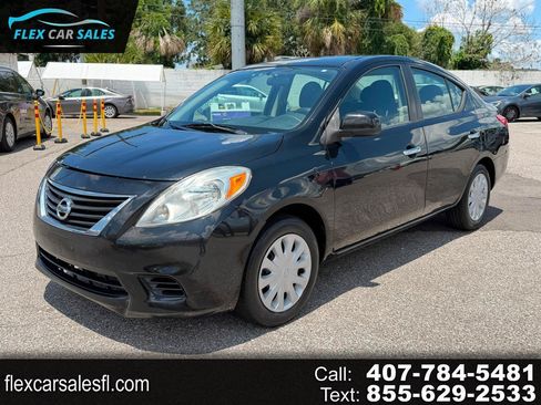 Used 2012 Nissan Versa SV w/ Convenience Pkg FWD image 1