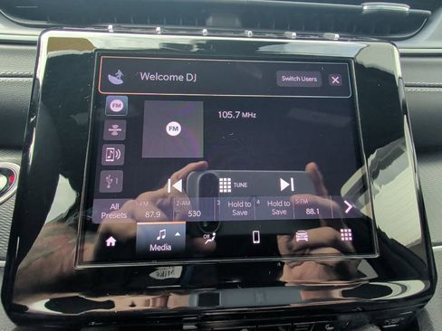 Used 2025 Jeep Grand Cherokee Altitude image 20