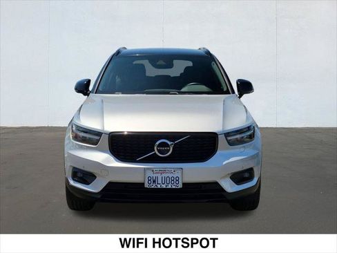 Used 2019 Volvo XC40 T5 R-Design AWD/4WD image 8