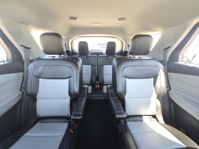 Used 2024 Ford Explorer XLT w/ Equipment Group 202A RWD image 19