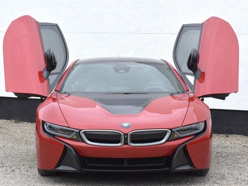 Used 2017 BMW i8 image 9