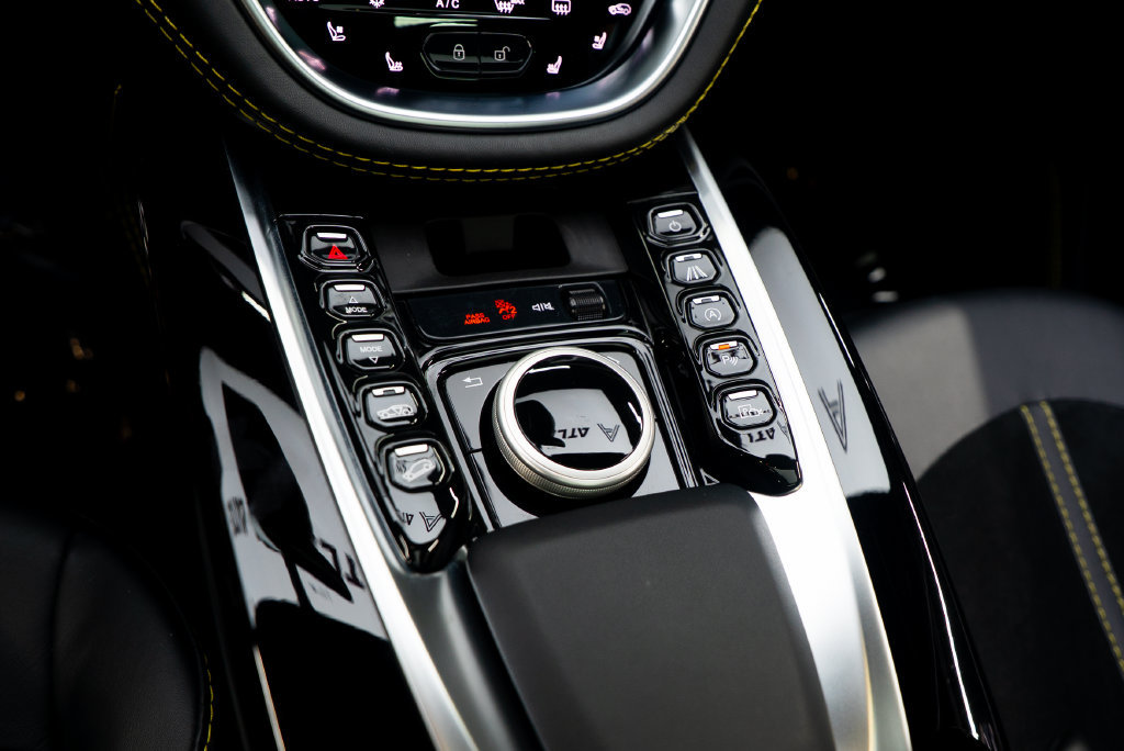 Used 2022 Aston Martin DBX AWD/4WD image 43