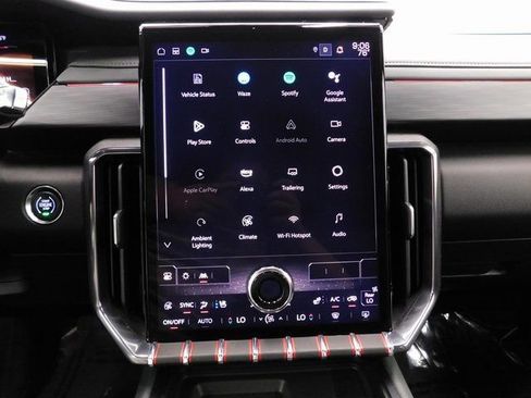 Used 2024 GMC Acadia AT4 w/ Luxury Package image 35