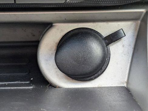 Used 2011 Ford Fusion SEL image 14