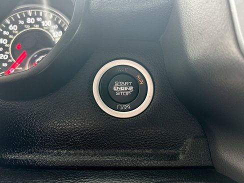 Used 2024 RAM 3500 Big Horn image 29