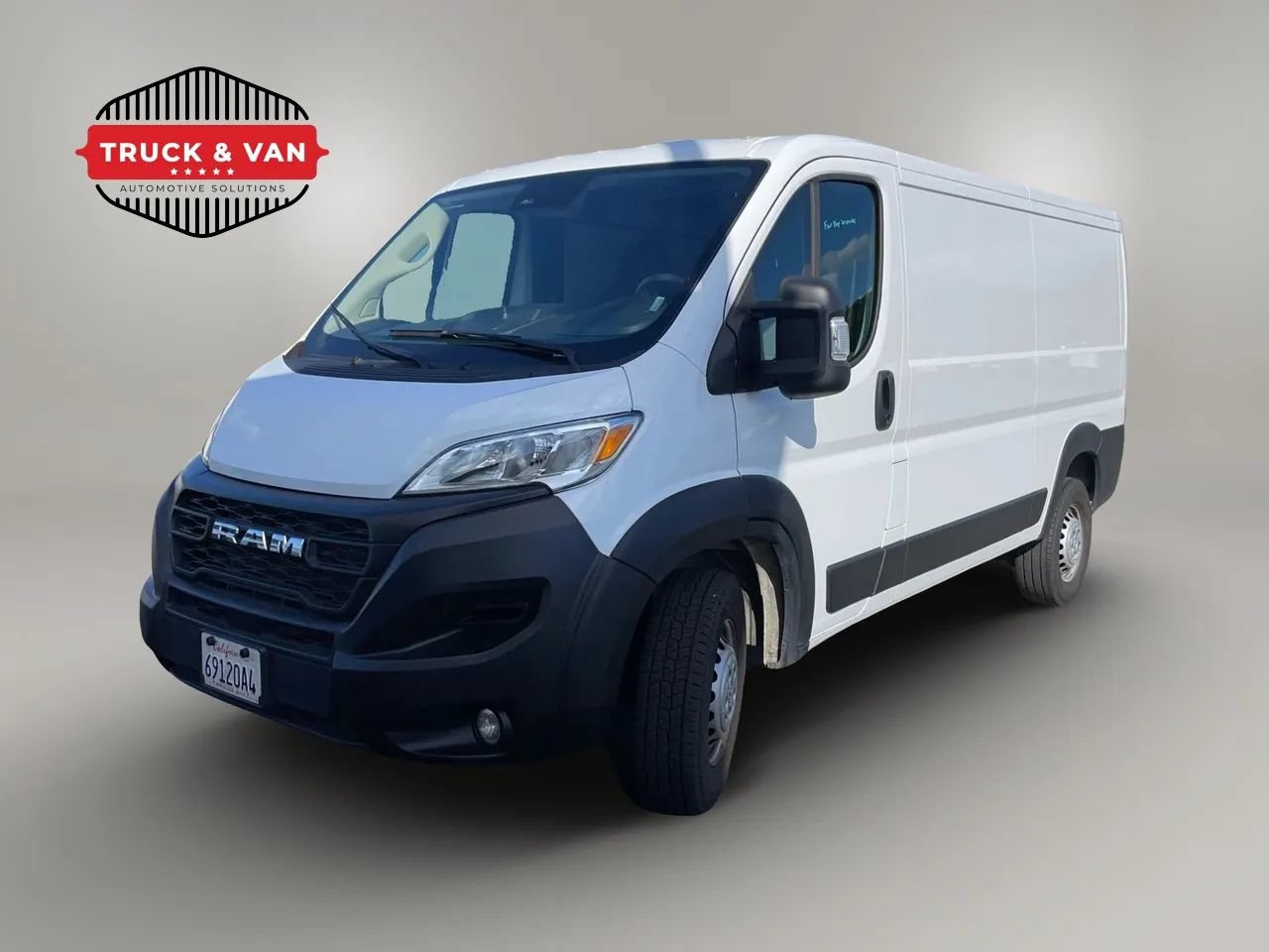 Used 2025 RAM ProMaster 2500 w/ Convenience Group FWD image 1