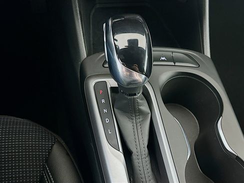 Used 2025 Buick Envista Preferred image 24