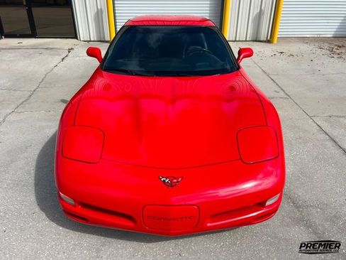 Used 2001 Chevrolet Corvette Coupe w/ Preferred Equipment Group2 image 32